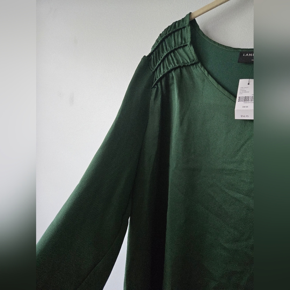 NWT Lane Bryant Green Blouse Long Sleeves 14/16 - Picture 3 of 6